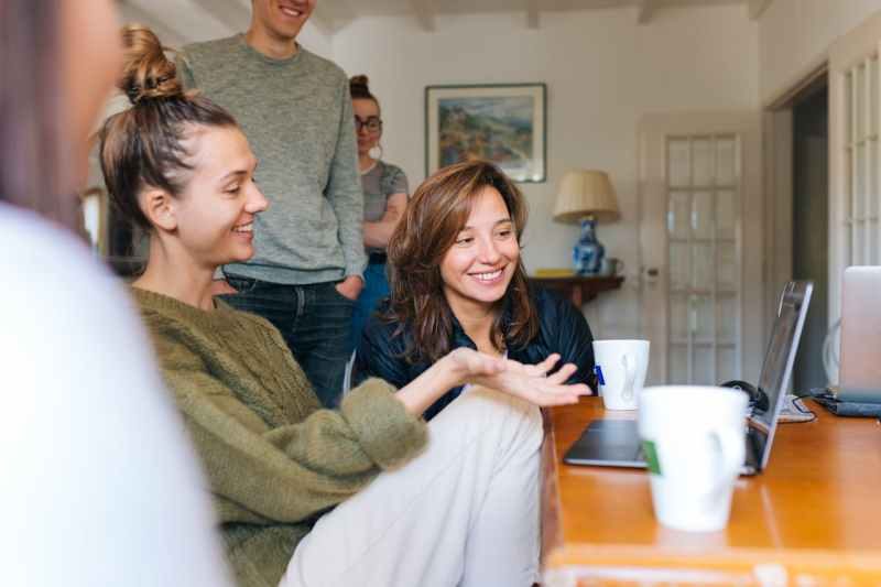 Smart blinds expert consultation for a Vancouver homeowner